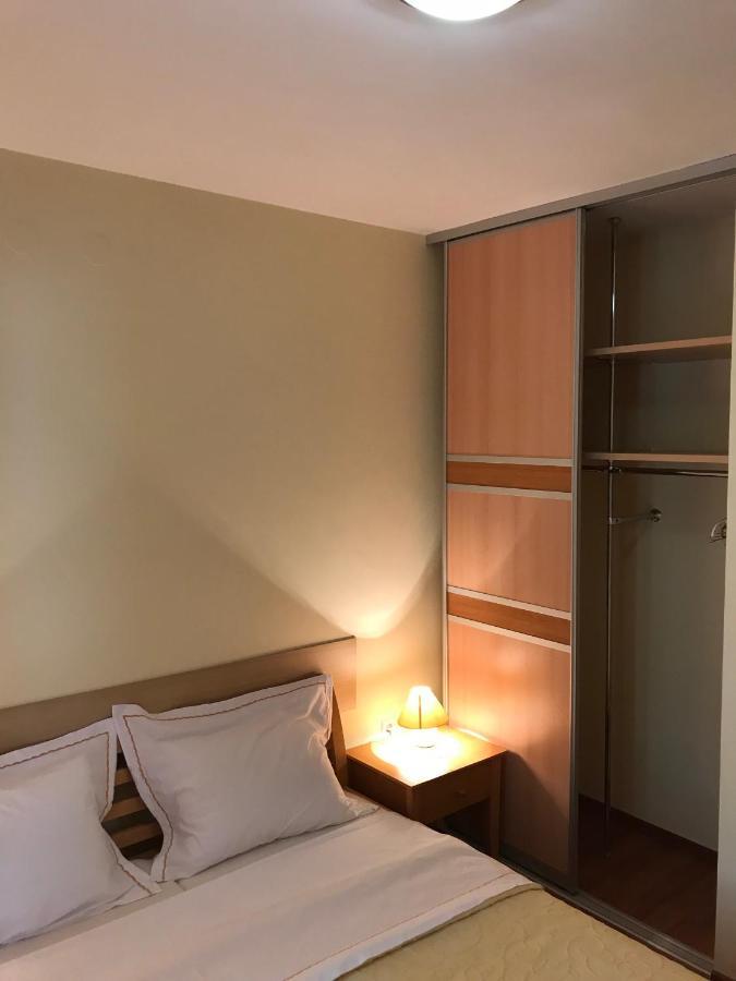 Apartment Villa-Bukvic Pjescana Uvala Esterno foto